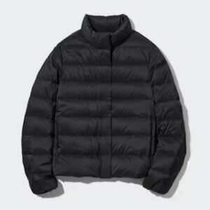 Uniqlo Ultra Light Down Puffer Jacket in Black - Medium